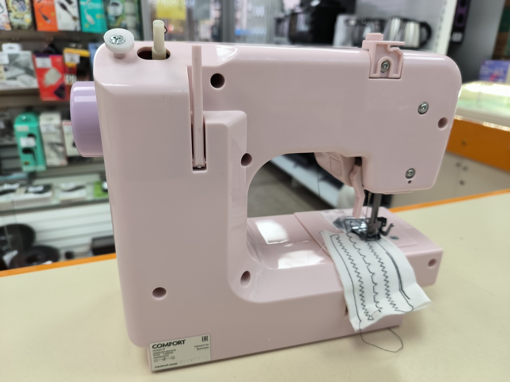 Швейная машина Comfort 4