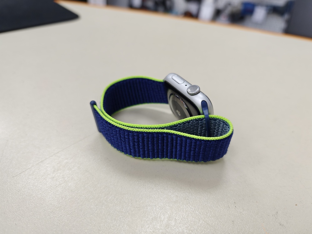 Смарт-часы Apple Watch Series 5 44 мм