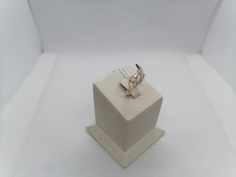 КОЛЬЦО С КАМНЯМИ (Au 585)