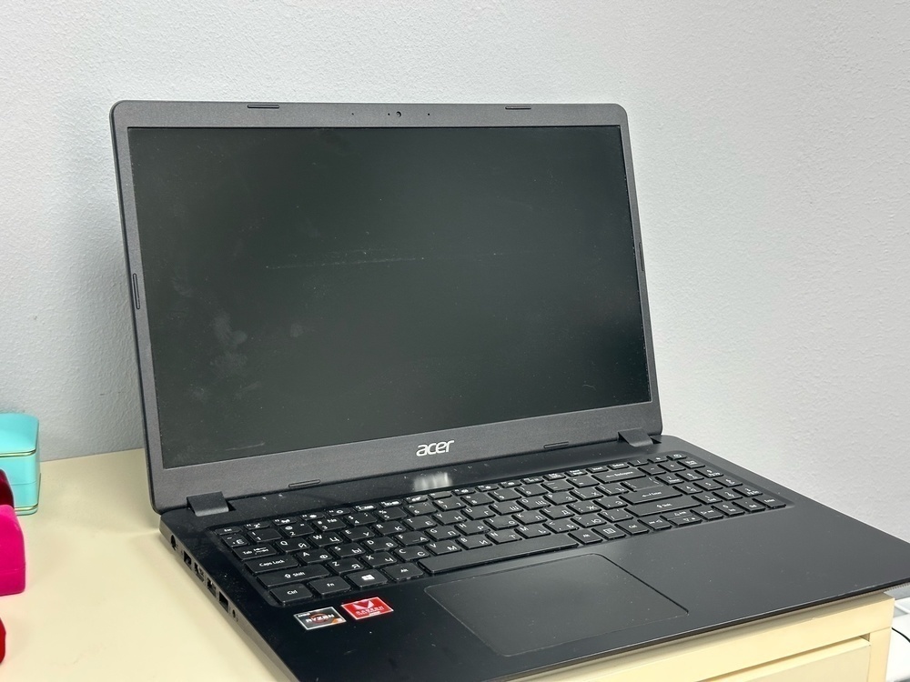 Ноутбук Acer A315-42-R552; Ryzen 3 3200U, Radeon Vega 3, 8 Гб, 256 Гб, Нет