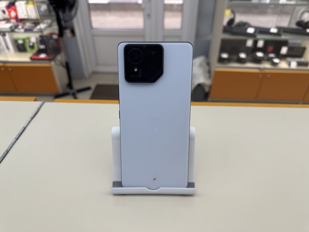 Смартфон Asus ROG Phone 9 12/256