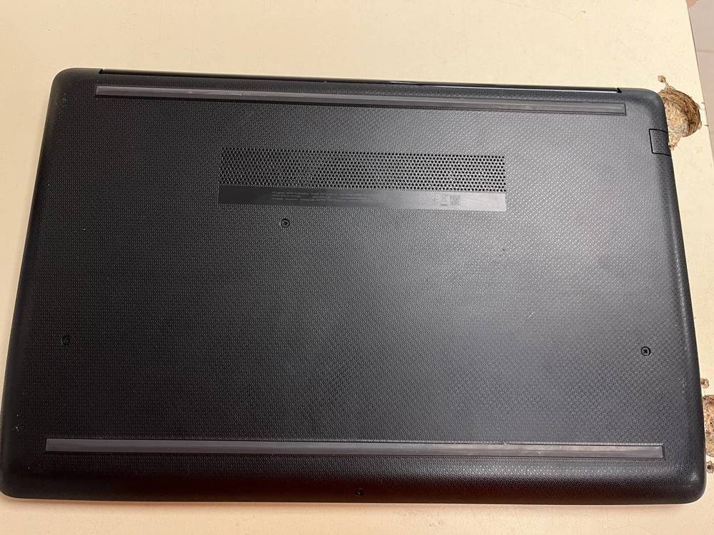 Ноутбук HP; A6-9225, Radeon R7 M440, 4 Гб, Нет, 500 Гб