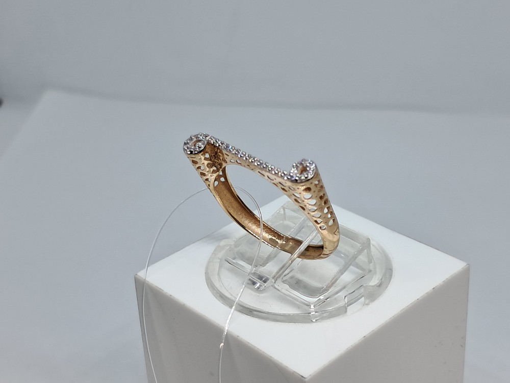 КОЛЬЦО С КАМНЯМИ (Au 585)