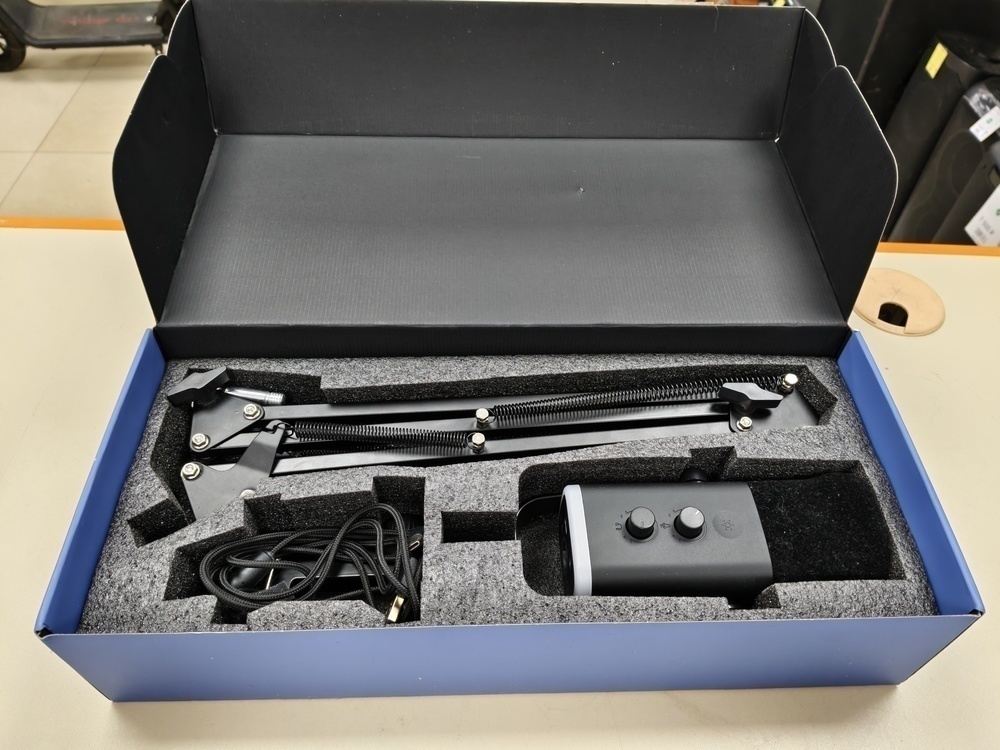 Микрофон Fifine AM8T
