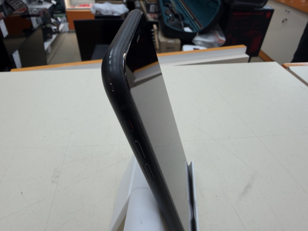 Смартфон Apple iPhone Xr 64Gb