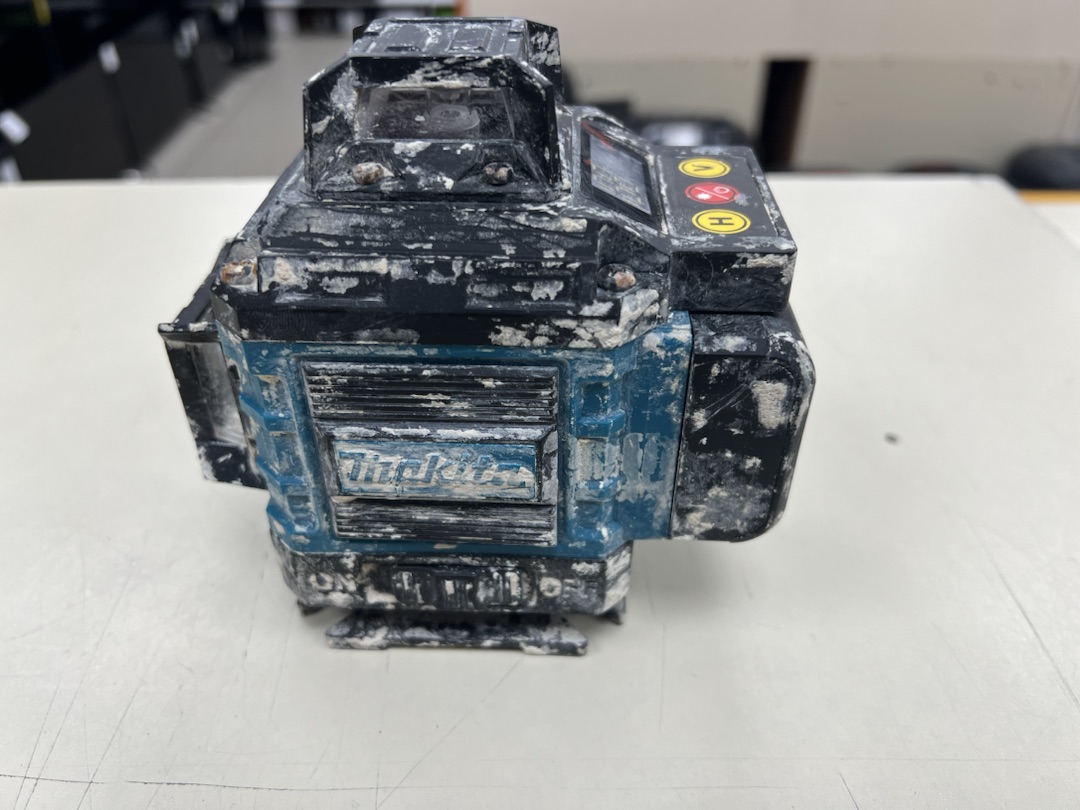 Нивелир Makita SK102Z