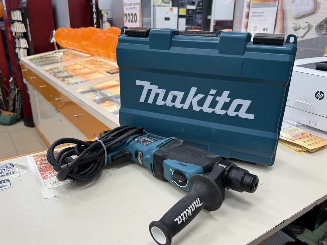 Перфоратор Makita HR 2630