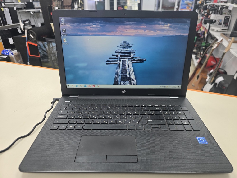 Ноутбук HP .; Celeron N3060, HD Graphics, 4 Гб, Нет, 400 Гб