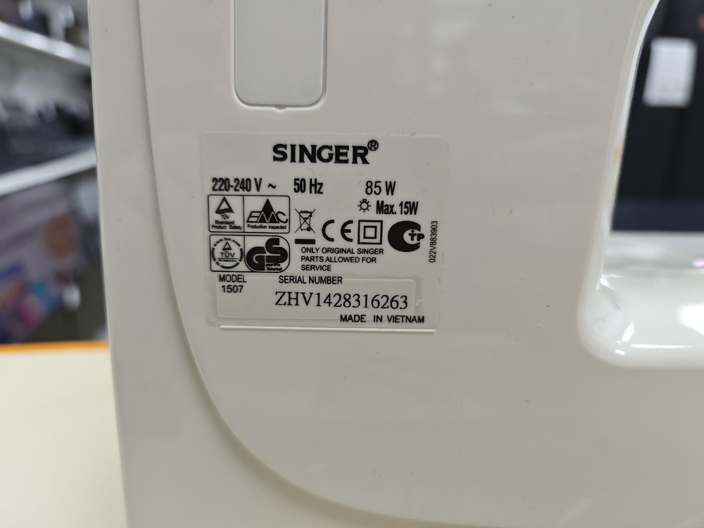 Швейная машина Singer 1 507