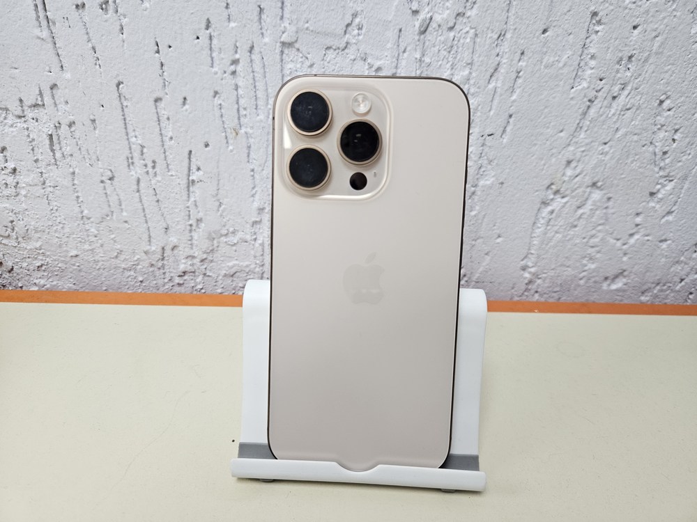 Смартфон Apple Iphone 16 Pro 256Gb