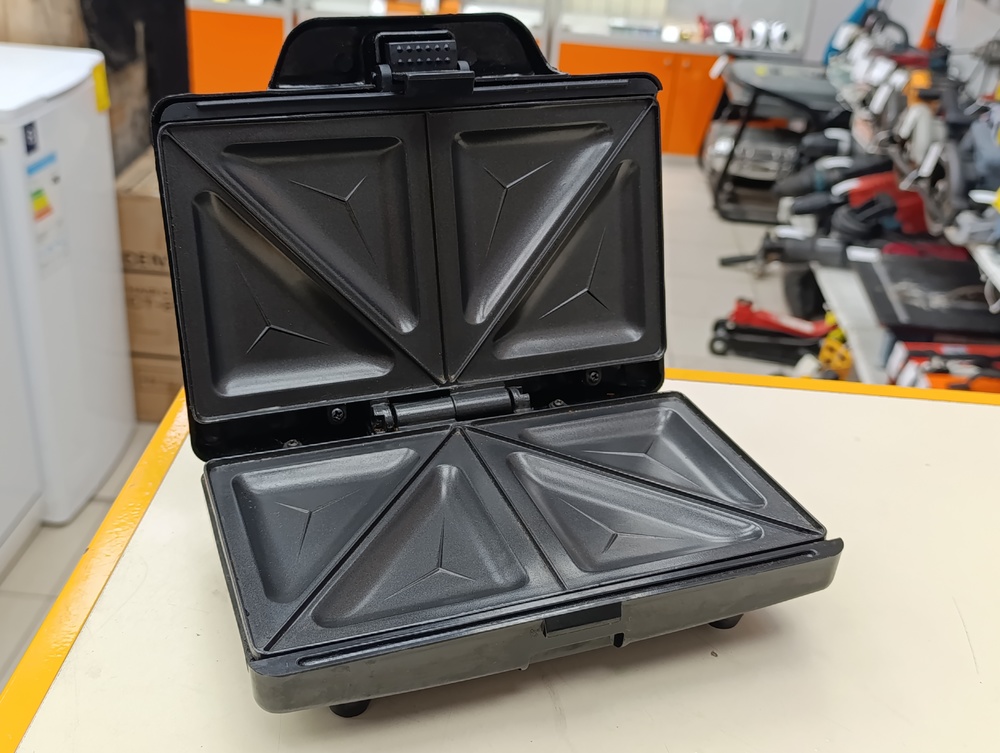 Тостеры Scarlett SC-TM11015