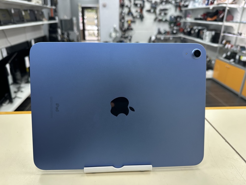 Планшет Apple iPad 10 64 ГБ (2022 A2696 (Wi-Fi)