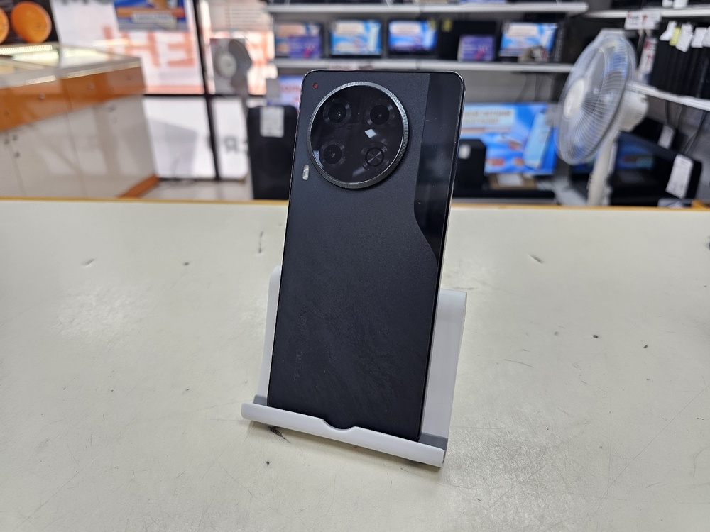 Смартфон Tecno Camon 30 12/256