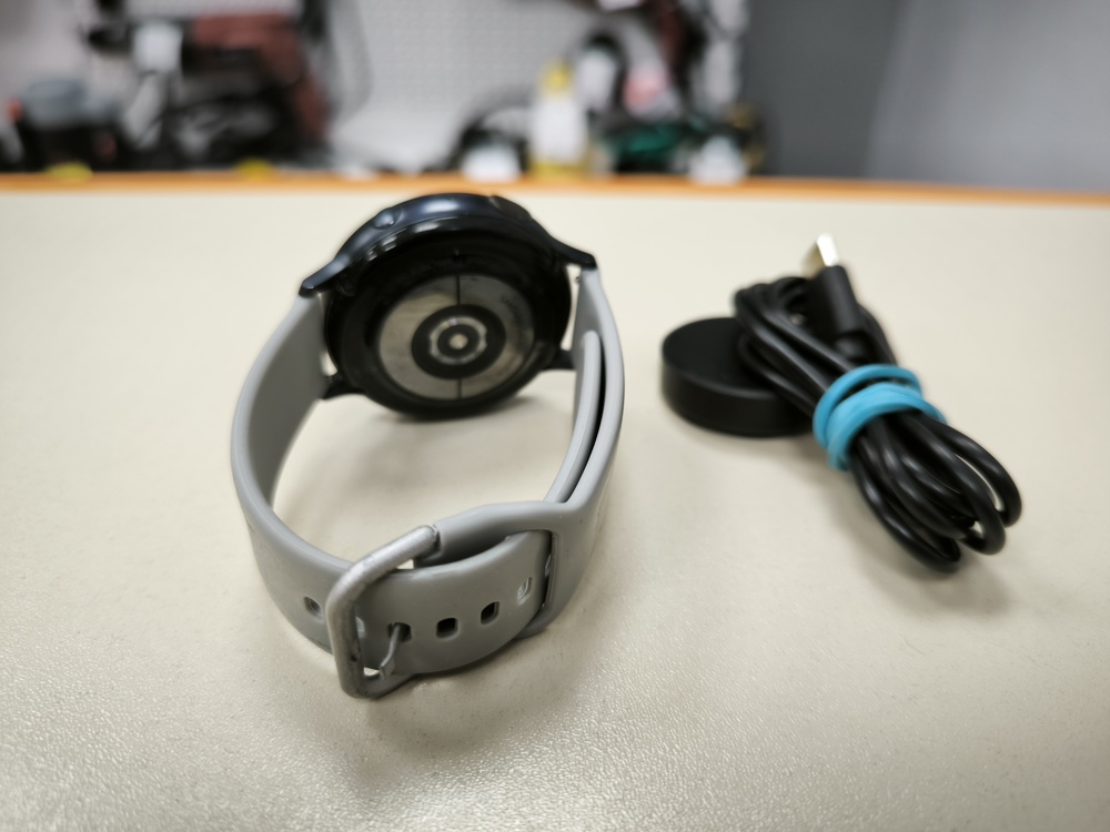 Смарт-часы Samsung Watch Active 2