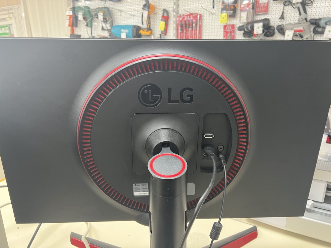 Монитор LG 27GL650F