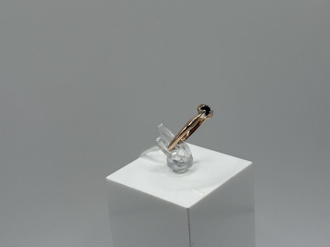 КОЛКМ585 КОЛЬЦО С КАМНЕМ (Au 585)