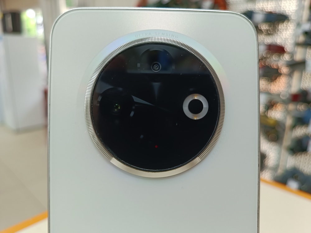 Смартфон Tecno SPARK 30C 8/256