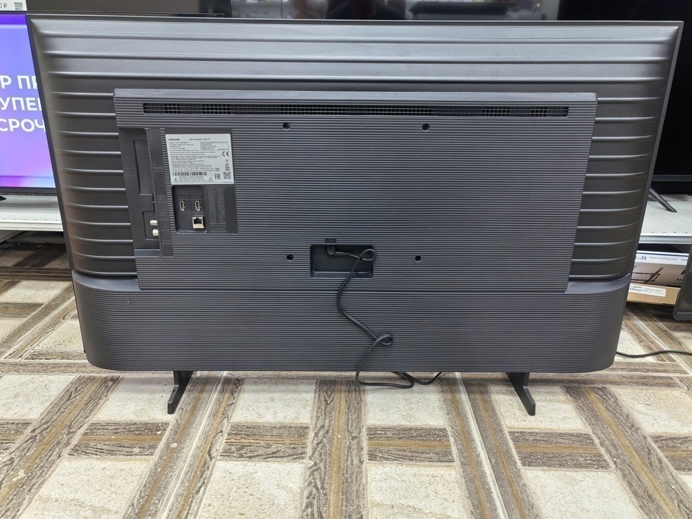 LED Телевизор Samsung UE43U8000FUXRU