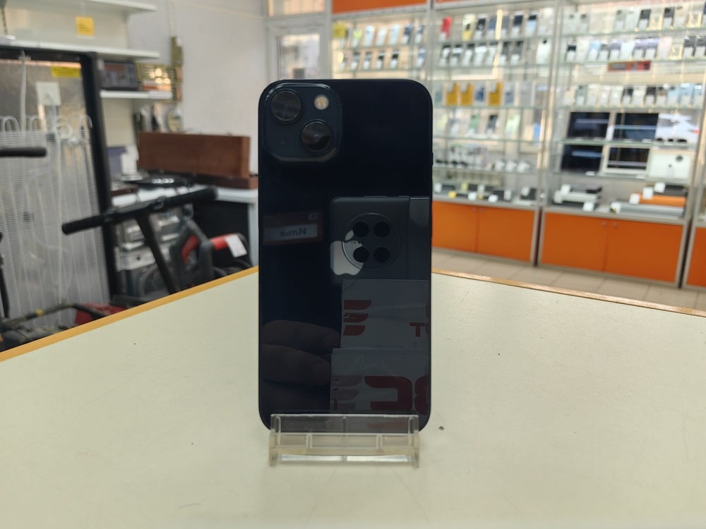 Смартфон Apple iPhone 13 128Gb