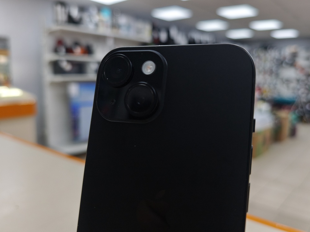 Смартфон Apple Iphone 15 256Gb