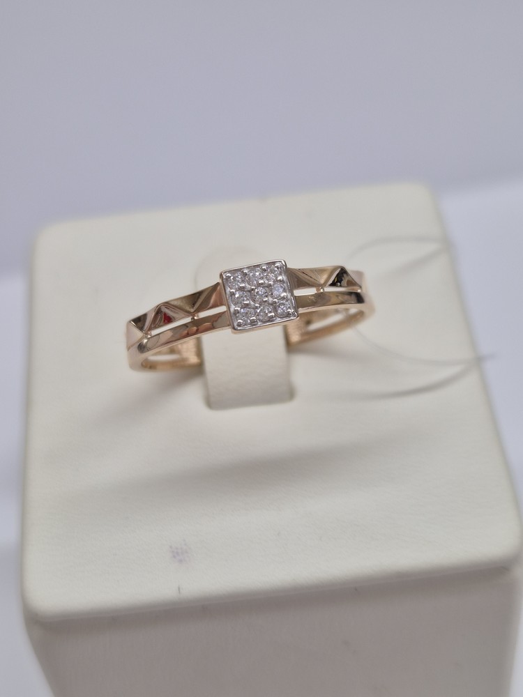 КОЛЬЦО С КАМНЯМИ (Au 585)