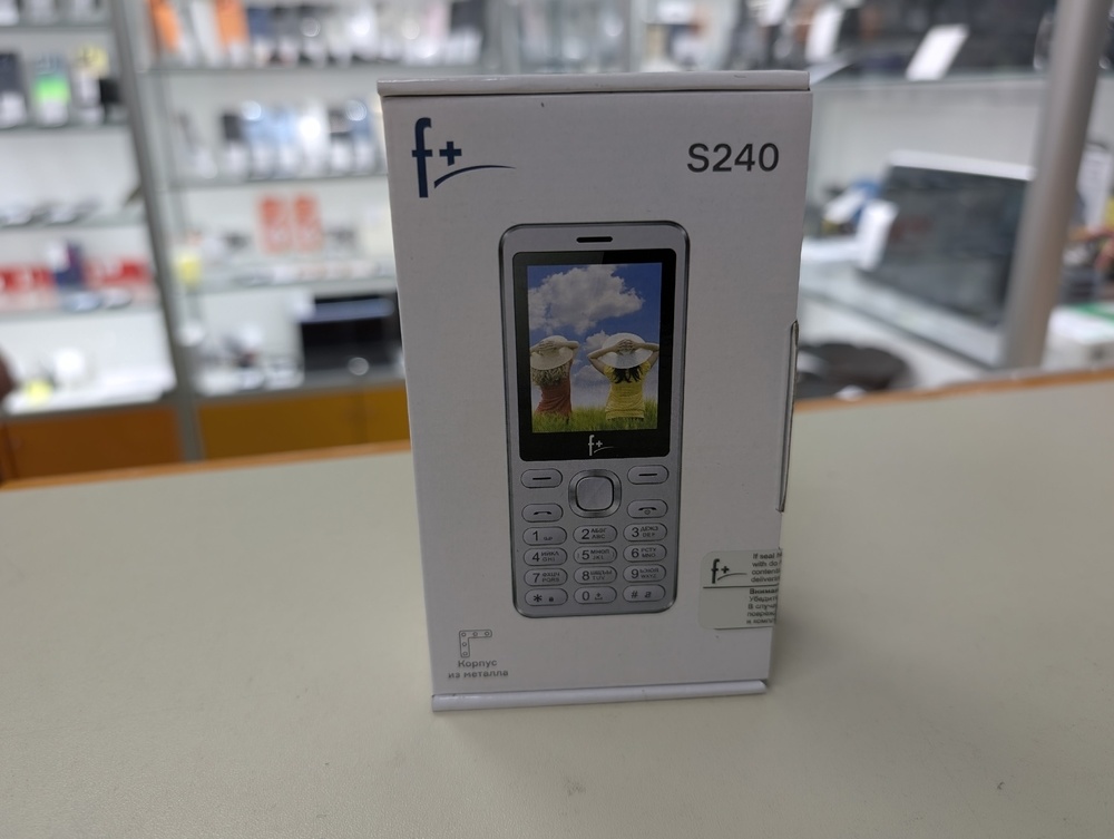 Мобильный телефон F+ S240