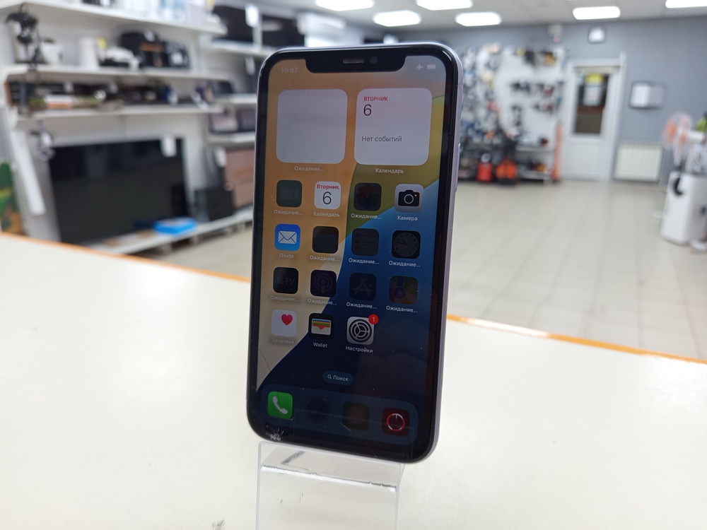 Смартфон Apple iPhone 11 64Gb