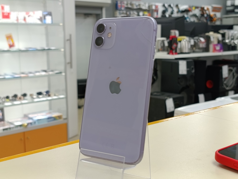 Смартфон Apple iPhone 11 64Gb