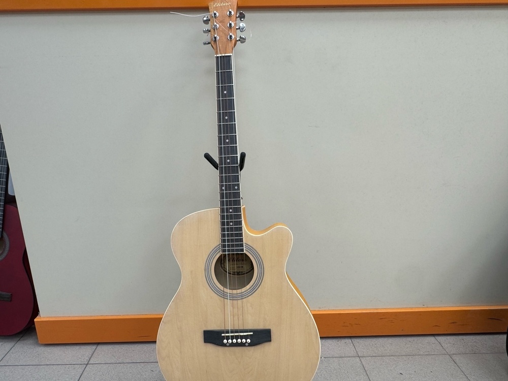 Гитара акустическая Elitaro E4040 Wave