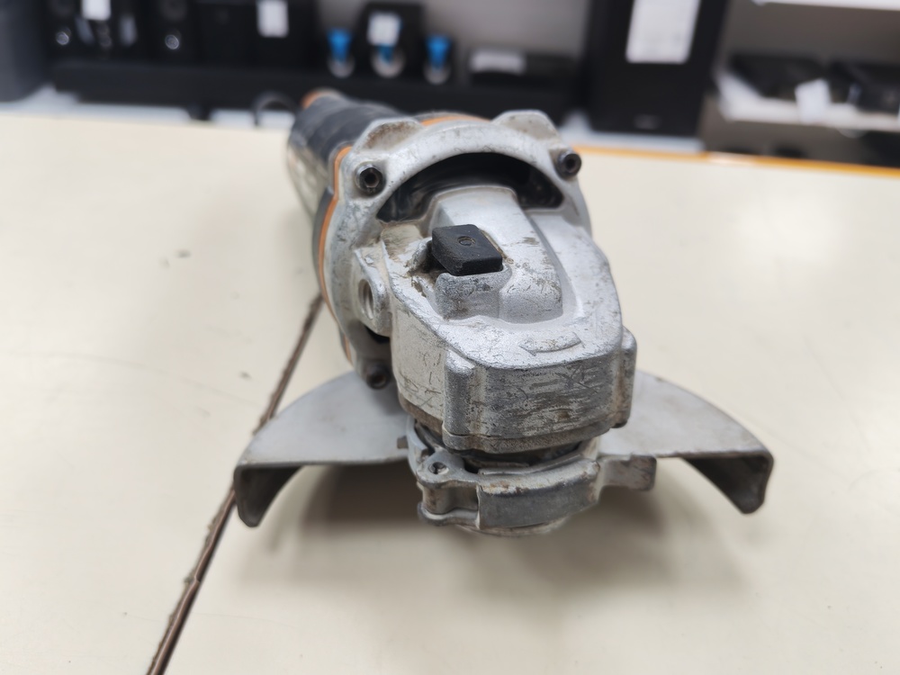 Угловая шлифмашина Worx WX712