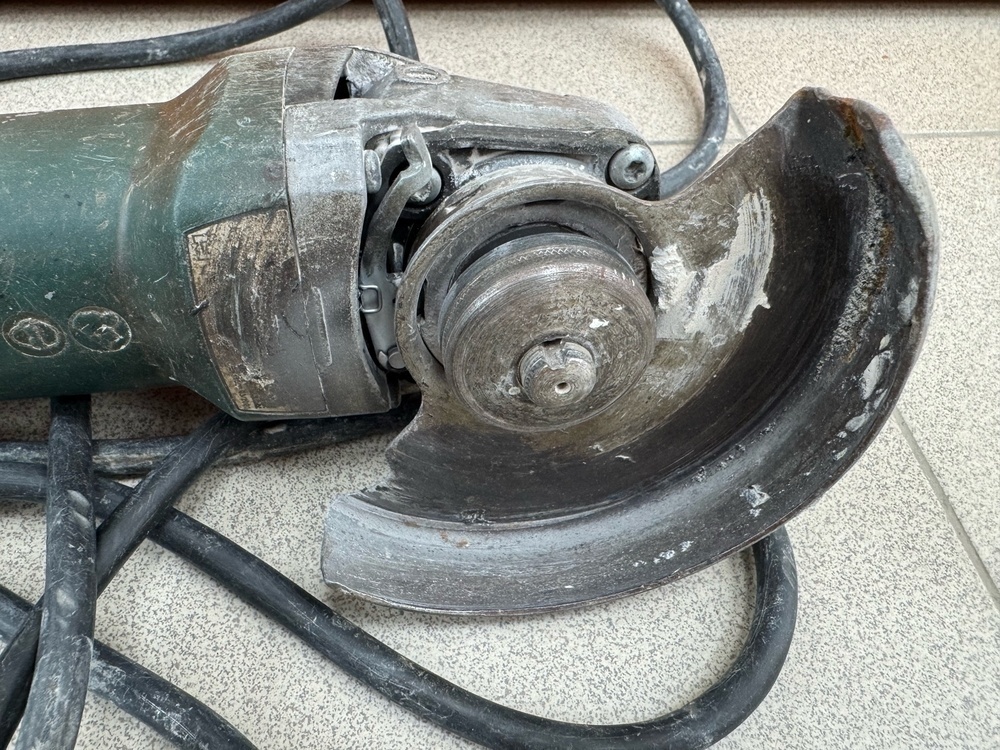 Угловая шлифмашина Metabo WEV 15-125