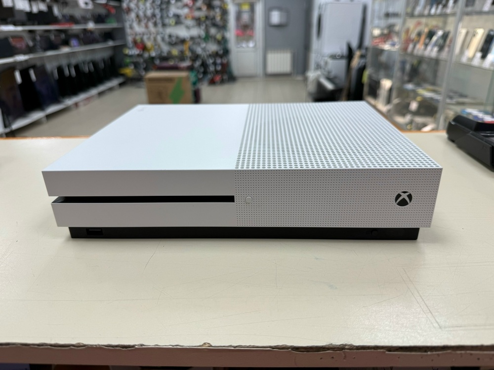 Игровая приставка Xbox One S 500Gb
