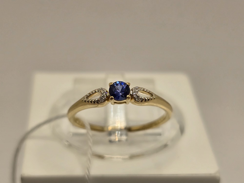 КОЛКМИ585 КОЛЬЦО С КАМНЯМИ (Au 585)