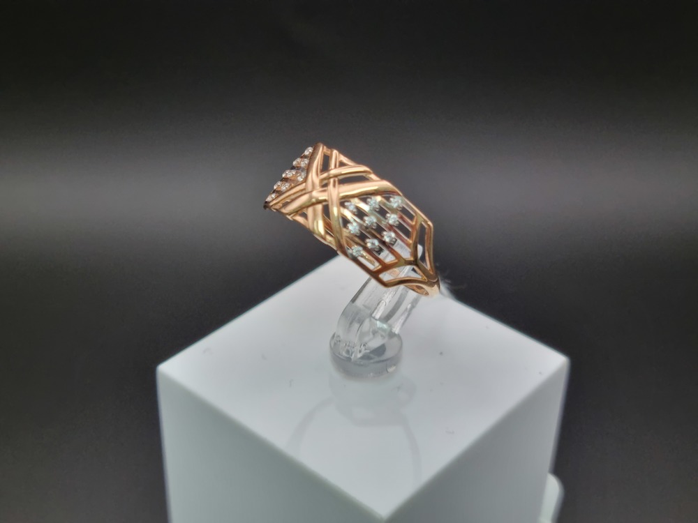 КОЛЬЦО С КАМНЯМИ (Au 585)