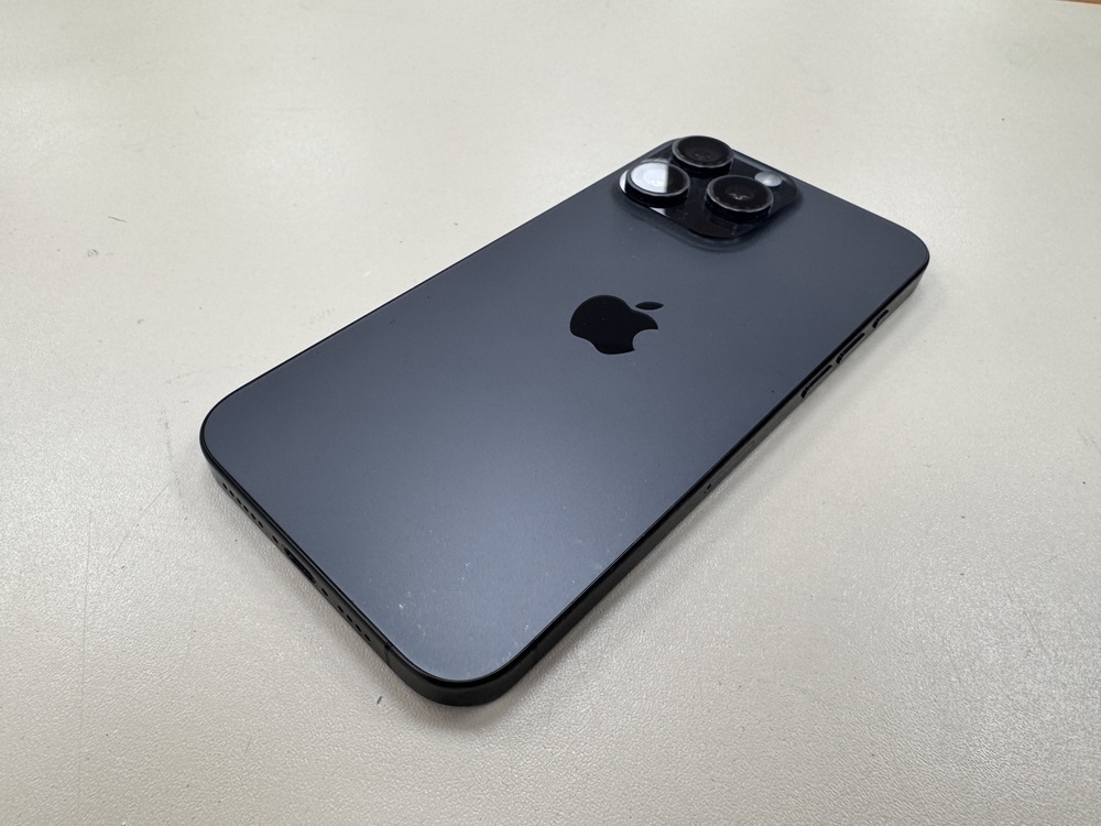 Смартфон Apple iPhone 15 Pro Max 512Gb