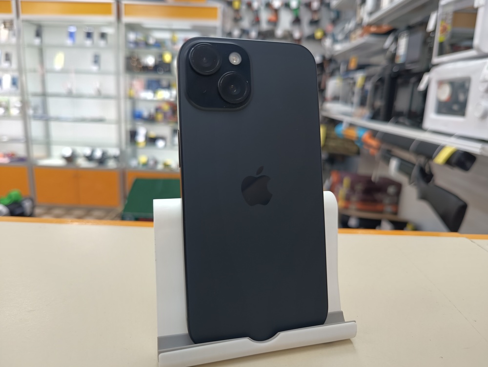 Смартфон Apple Iphone 15 128Gb