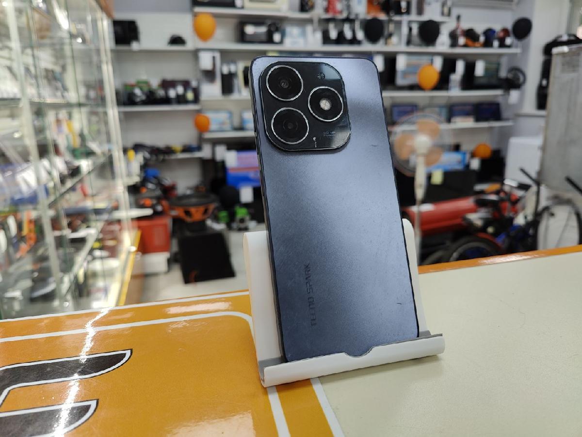 Смартфон Tecno Spark 20 8/128