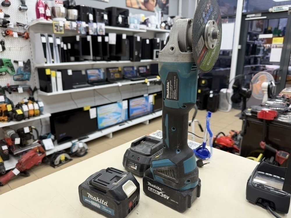 Угловая шлифмашина Makita 125