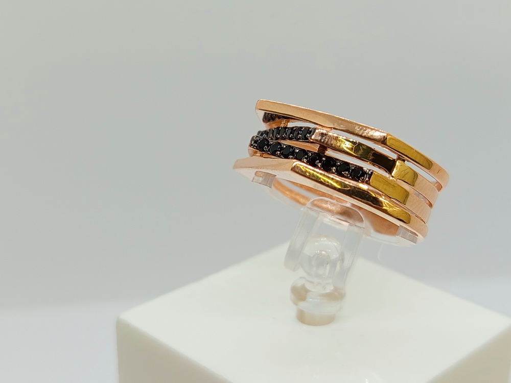 КОЛЬЦО С КАМНЯМИ (Au 585)