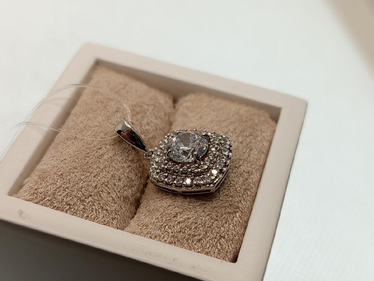 ПОДВЕСКА С КАМНЯМИ (Au 585)