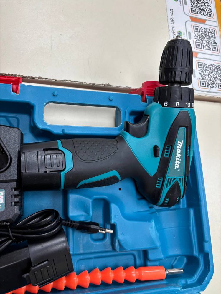 Шуруповерт Makita NO Name;