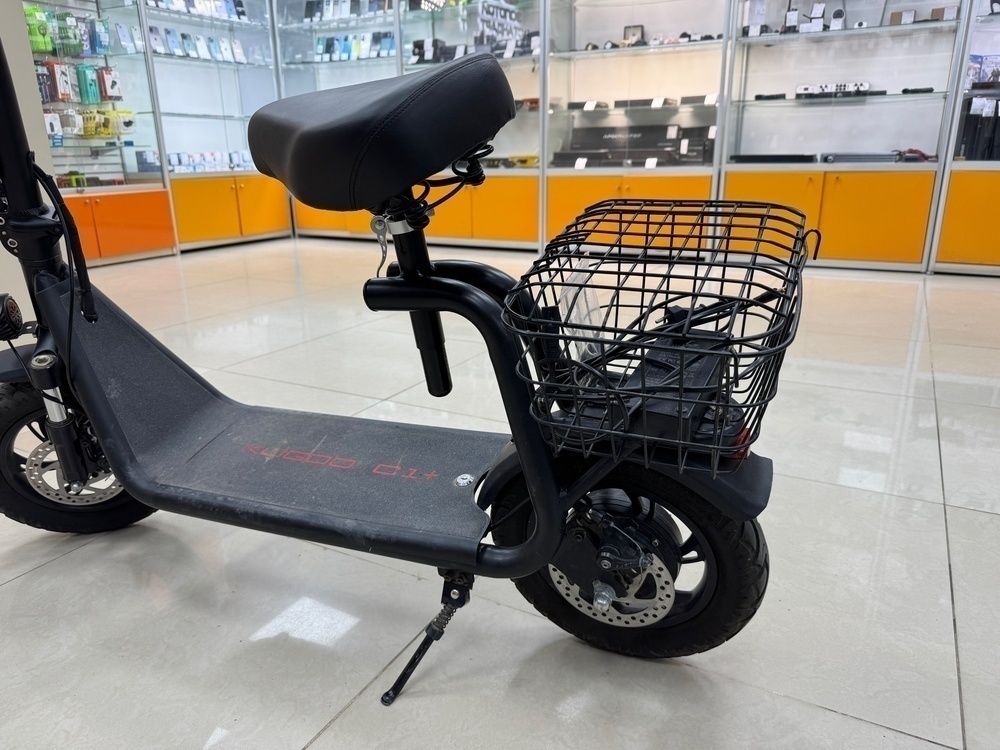 Электросамокат Kugoo C1 Plus;