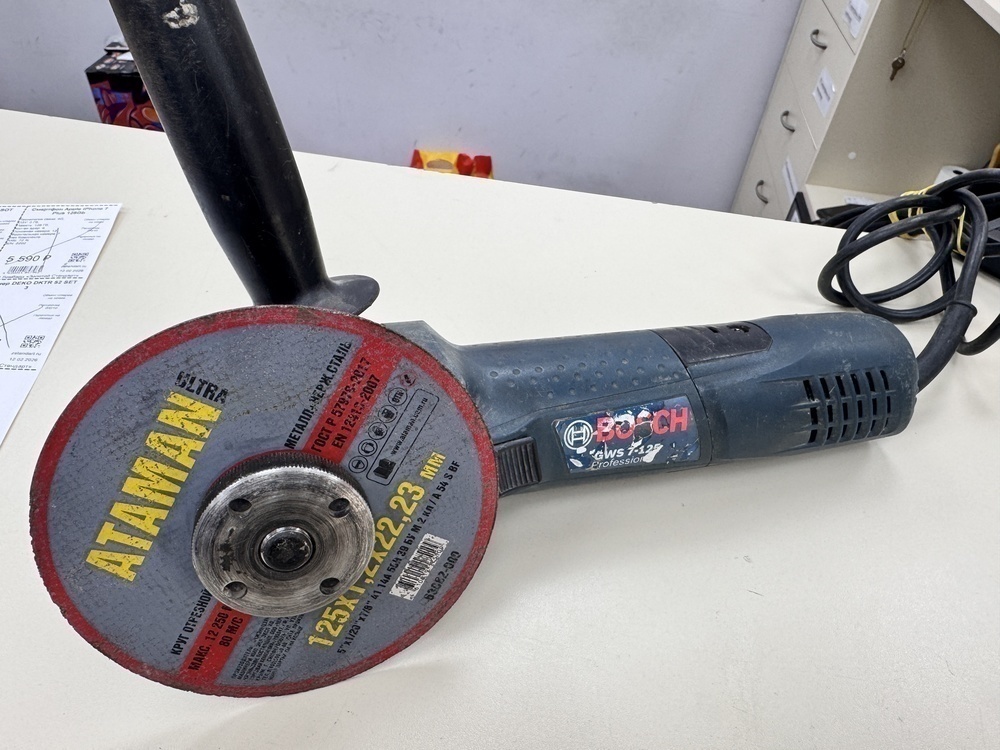 Угловая шлифмашина Bosch GWS 7-125