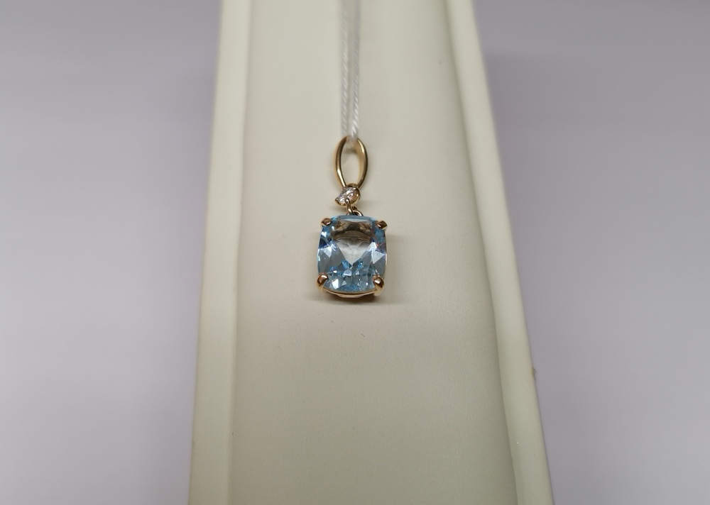 ПОДВЕСКА С КАМНЯМИ (Au 585)