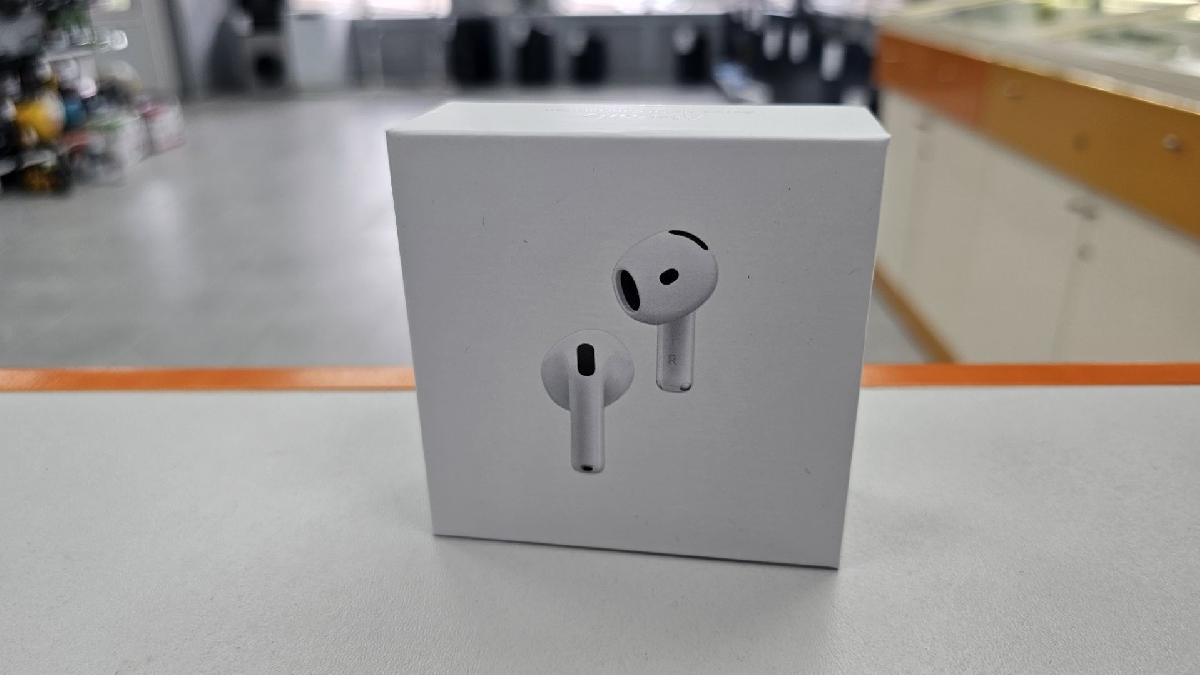 Наушники беспроводные Apple Airpods 4