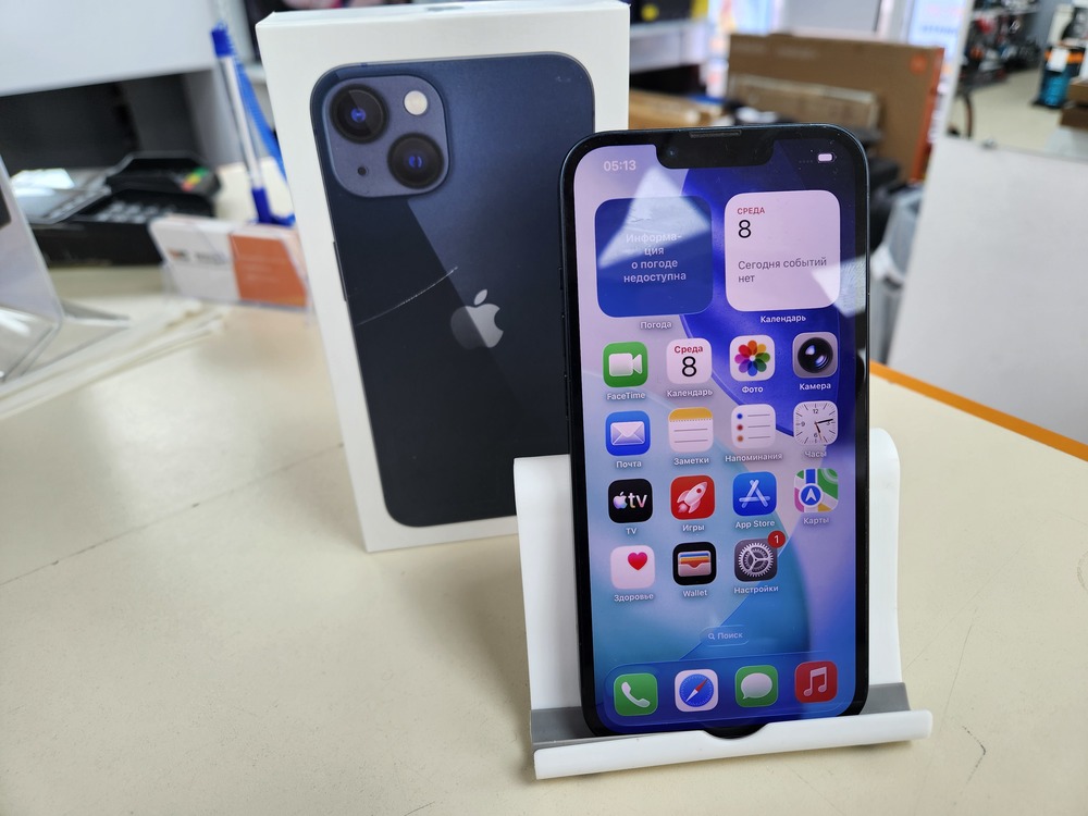 Смартфон Apple iPhone 13 128Gb