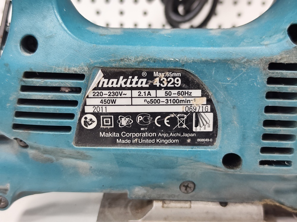 Лобзик Makita 4329
