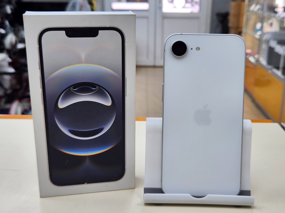 Смартфон Apple Iphone 16E 128Gb