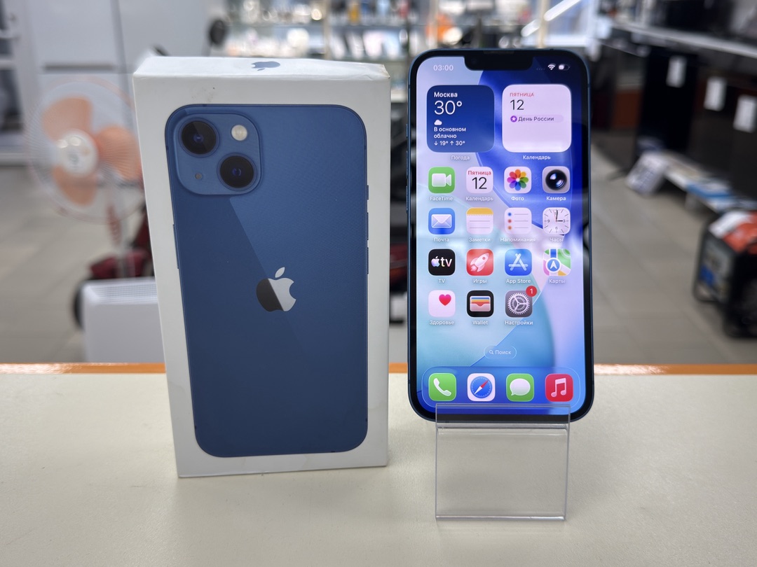 Смартфон Apple iPhone 13 128Gb