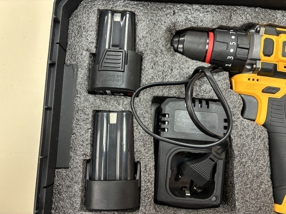 Шуруповерт Dewalt 18V